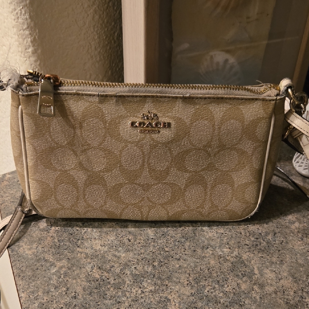 Coach Tan Crossbody Bag needs  Strap  reattached To The Bag